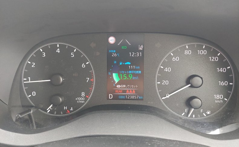 TOYOTA YARIS X 2020