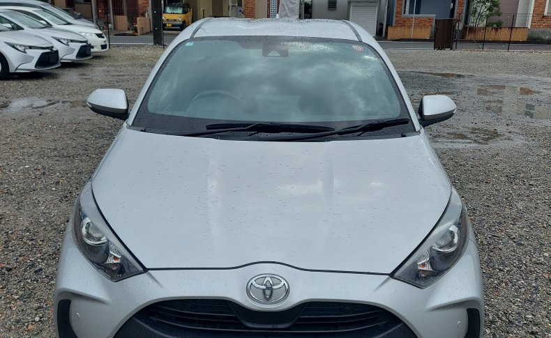 TOYOTA YARIS X 2020