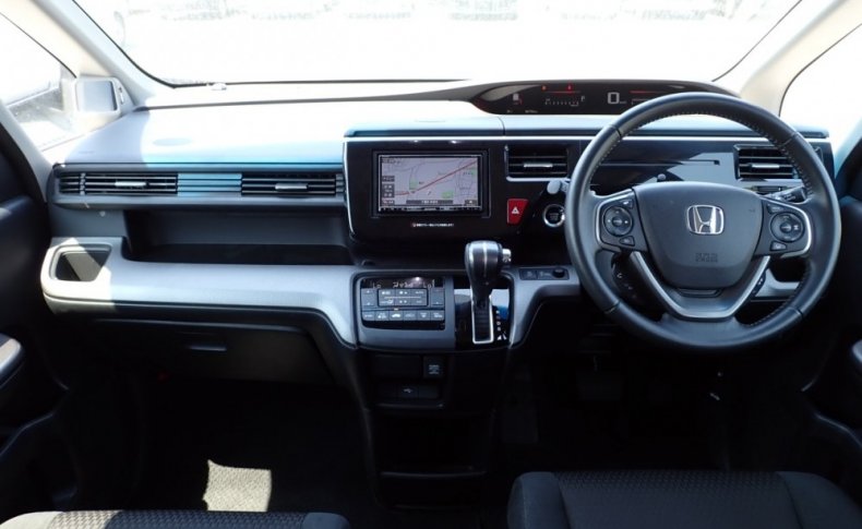 HONDA STEPWGN Spada Honda Sensing 2020