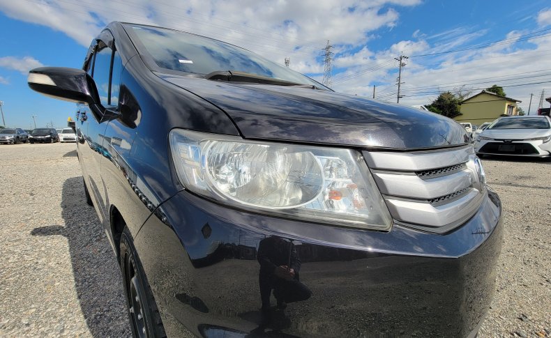 HONDA FREED SPIKE G JUST ION 2012