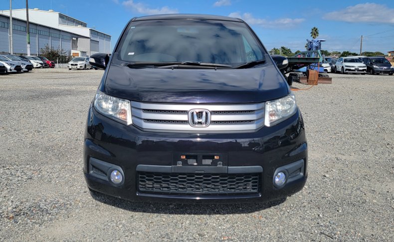 HONDA FREED SPIKE G JUST ION 2012