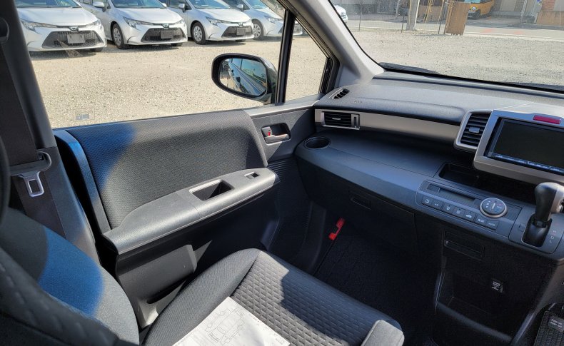 HONDA FREED SPIKE G JUST ION 2012