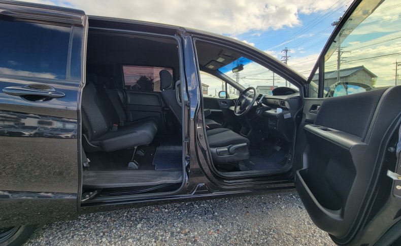 HONDA FREED SPIKE G JUST ION 2012