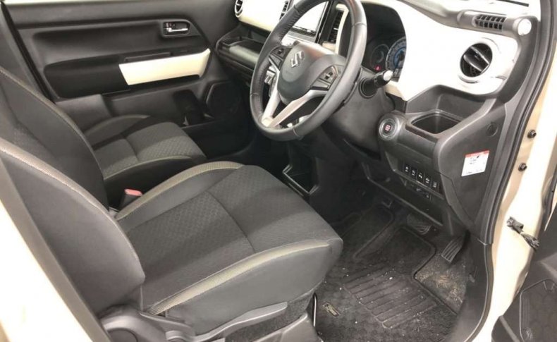 SUZUKI XBEE Hybrid MZ 4WD 2019