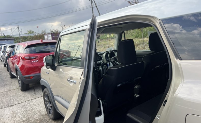 SUZUKI XBEE Hybrid MZ 4WD 2019