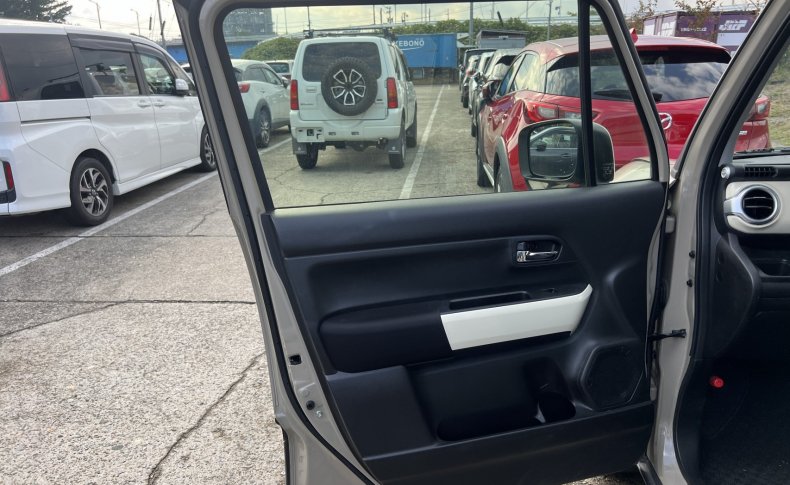 SUZUKI XBEE Hybrid MZ 4WD 2019