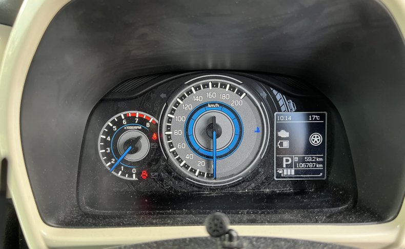 SUZUKI XBEE Hybrid MZ 4WD 2019