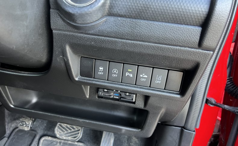 SUZUKI XBEE Hybrid MX ｽｽﾞ 2019