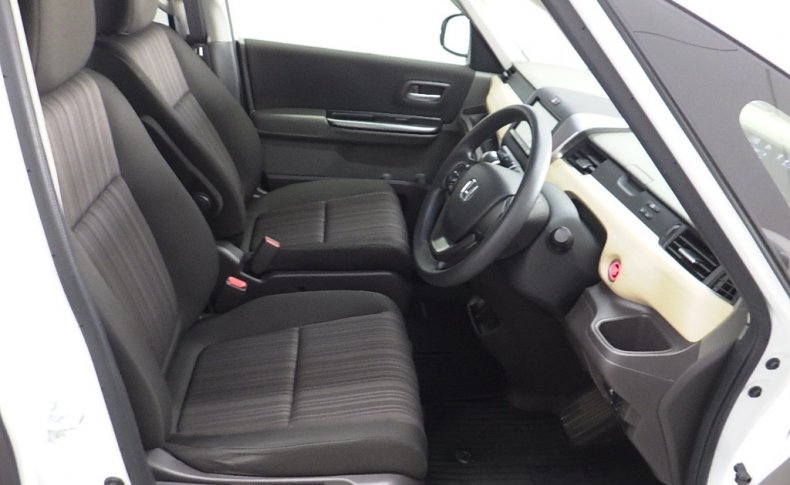HONDA FREED G 2016