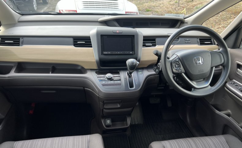 HONDA FREED G 2016