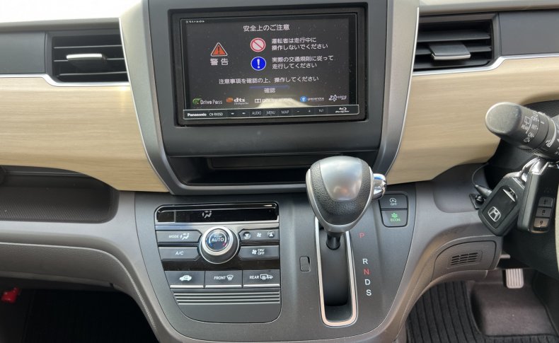 HONDA FREED G 2016