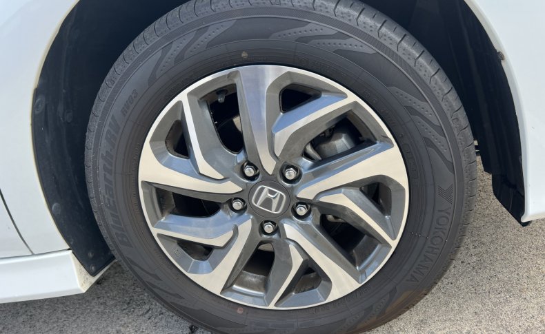 HONDA STEPWGN Spada Advanced Package Alpha 8 seater 2016