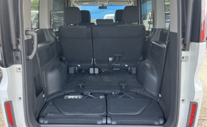 HONDA STEPWGN Spada Advanced Package Alpha 8 seater 2016