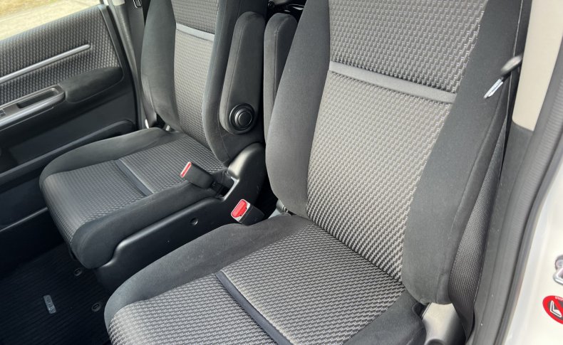 HONDA STEPWGN Spada Advanced Package Alpha 8 seater 2016