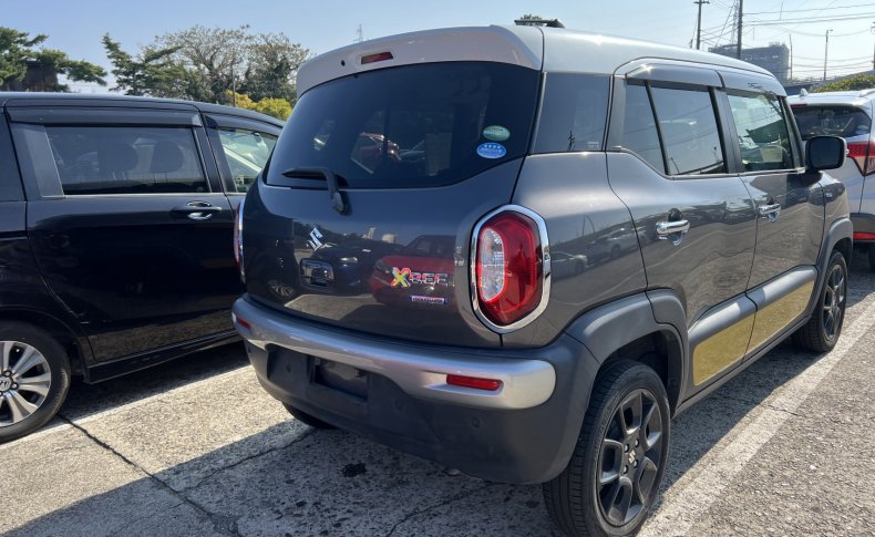 SUZUKI XBEE Hybrid MZ 2018