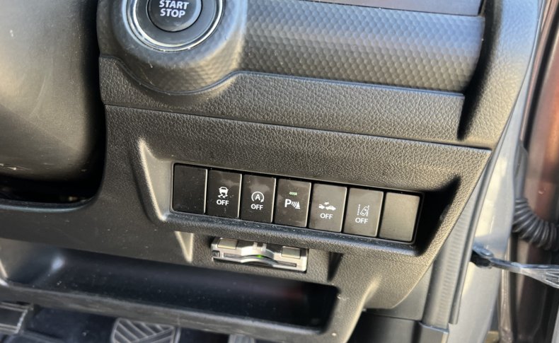 SUZUKI XBEE Hybrid MZ 2018