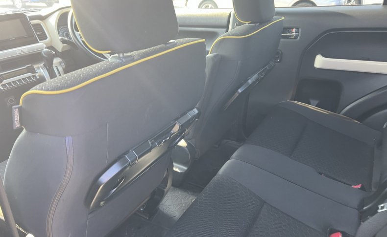 SUZUKI XBEE Hybrid MZ 2018