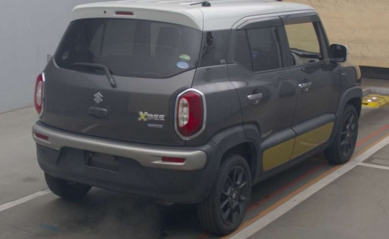 SUZUKI XBEE Hybrid MZ 2018