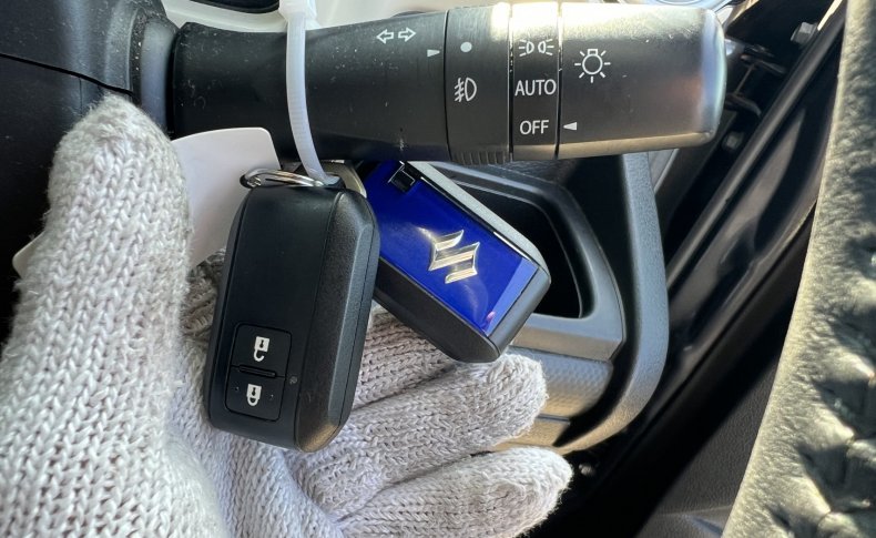 SUZUKI XBEE Hybrid MZ 2018