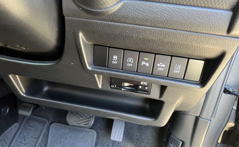 SUZUKI XBEE Hybrid MZ 2018
