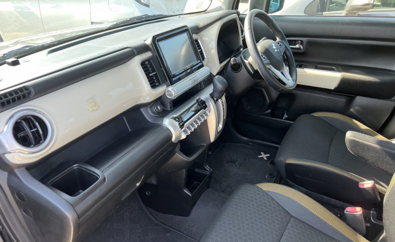 SUZUKI XBEE Hybrid MZ 2018