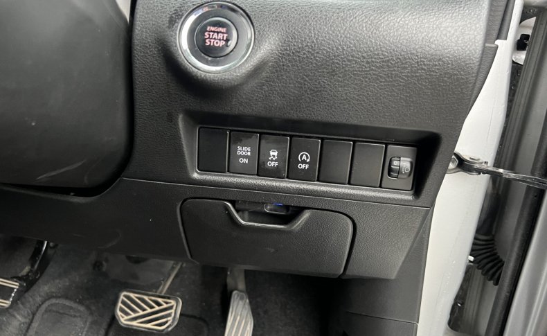 SUZUKI SOLIO HYBRID MX 4WD 2015