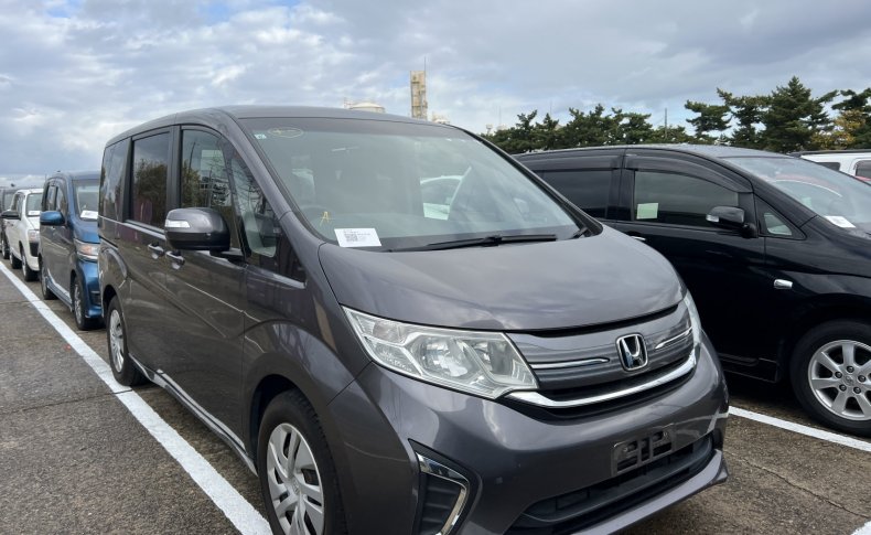 HONDA STEPWGN G 2015
