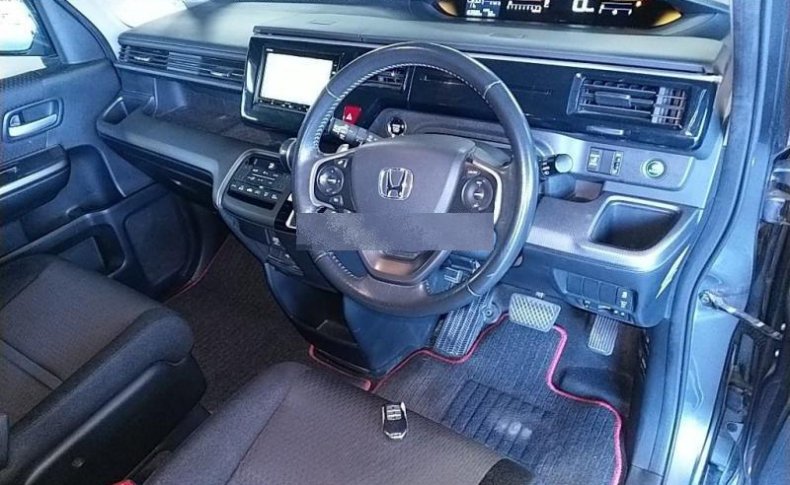 HONDA STEPWGN SPADA 2017