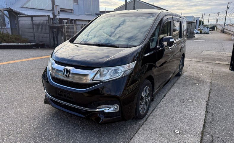 HONDA STEPWGN SPADA 2015