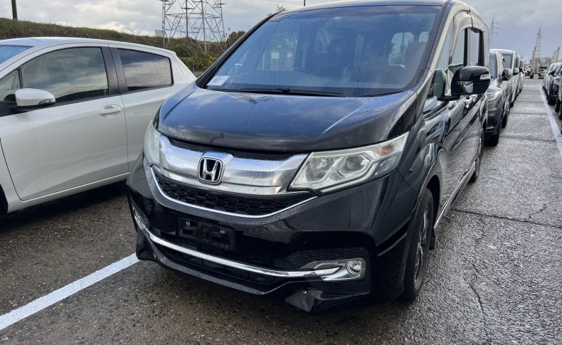 HONDA STEPWGN SPADA 2015