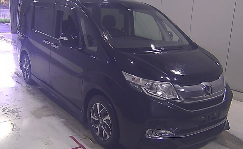 HONDA STEPWGN SPADA 2015