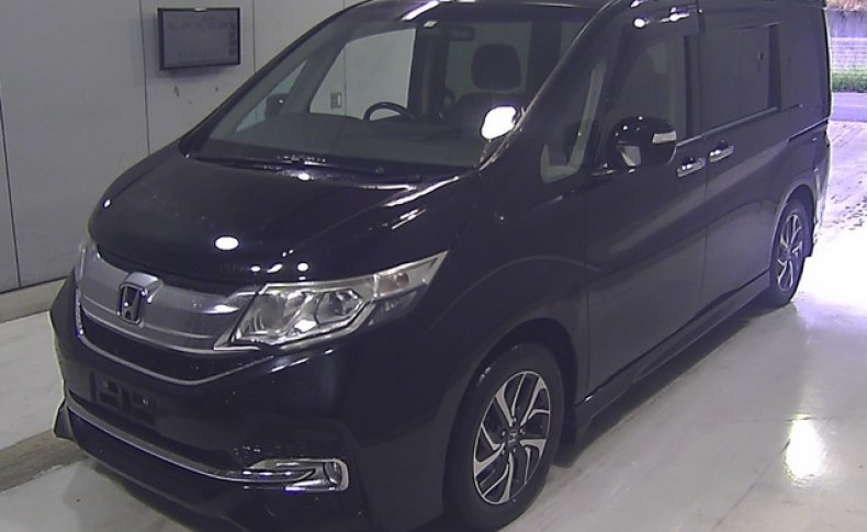 HONDA STEPWGN SPADA 2015