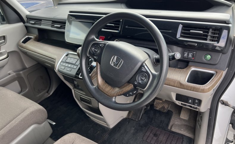 HONDA STEPWGN G-EX 2015