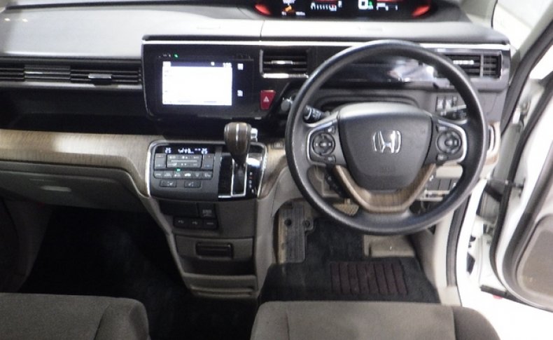 HONDA STEPWGN G-EX 2015
