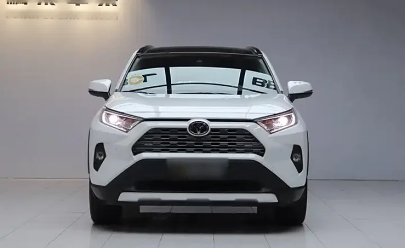 TOYOTA RAV4 Premium Edition 2021