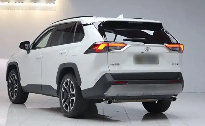 TOYOTA RAV4 Premium Edition 2021