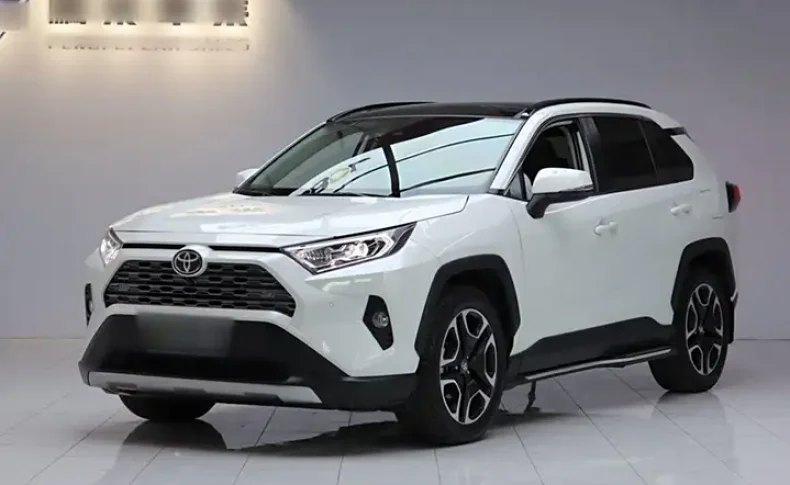 TOYOTA RAV4 Premium Edition 2021