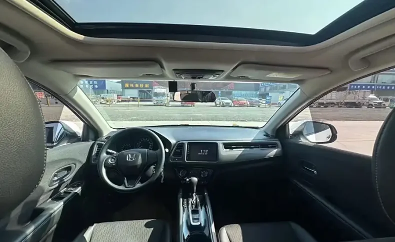 HONDA VEZEL Pioner Edition 2021
