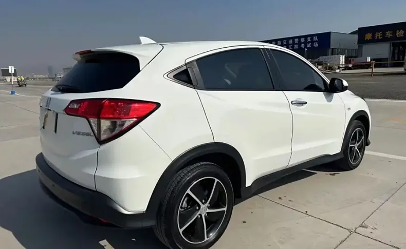HONDA VEZEL Pioner Edition 2021