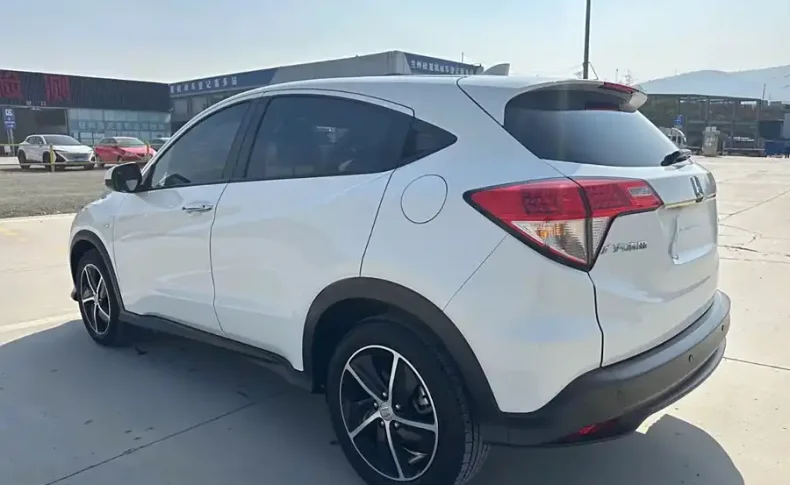 HONDA VEZEL Pioner Edition 2021