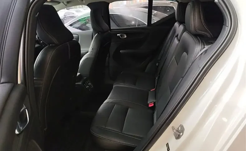 VOLVO XC40  2020