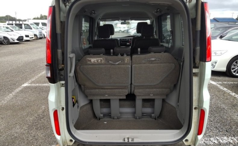 HONDA STEPWGN G 2015