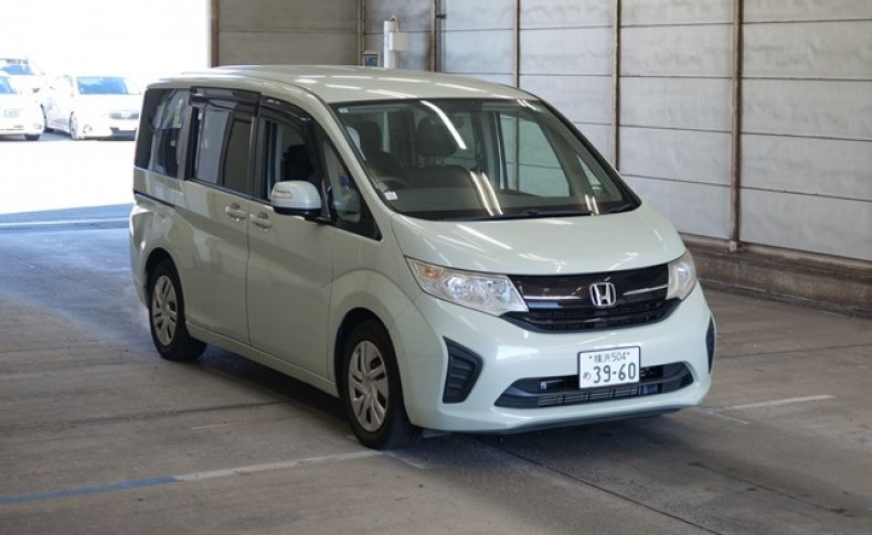 HONDA STEPWGN B 2015