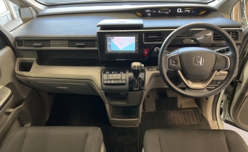 HONDA STEPWGN B 2015