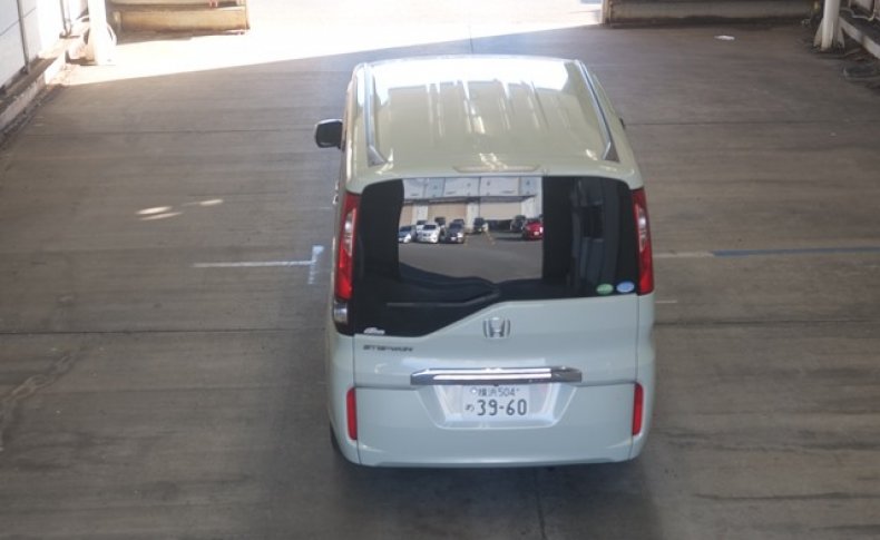 HONDA STEPWGN B 2015