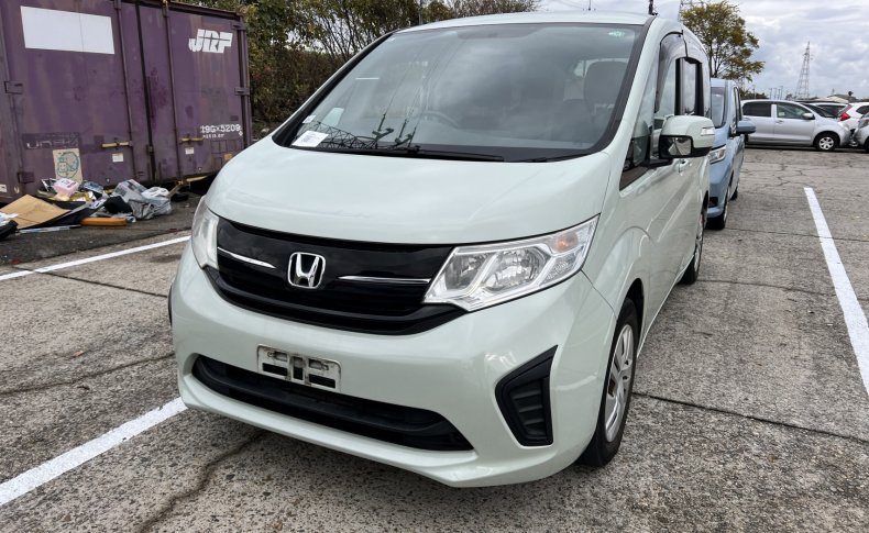 HONDA STEPWGN B 2015