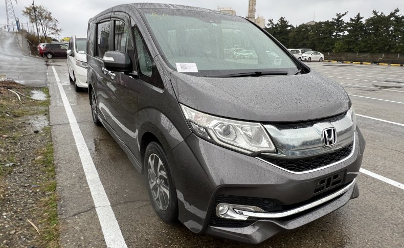 HONDA STEPWGN SPADA 2015