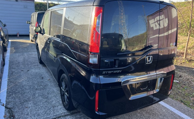 HONDA STEPWGN G 2015
