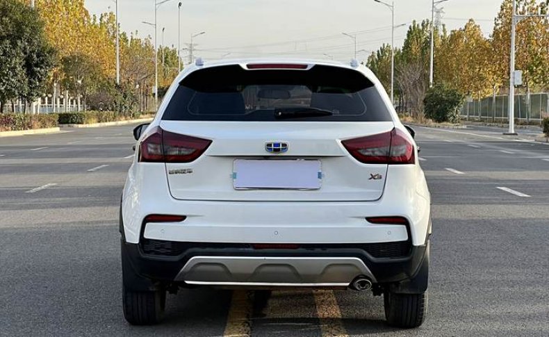 GEELY Vision X3  2021
