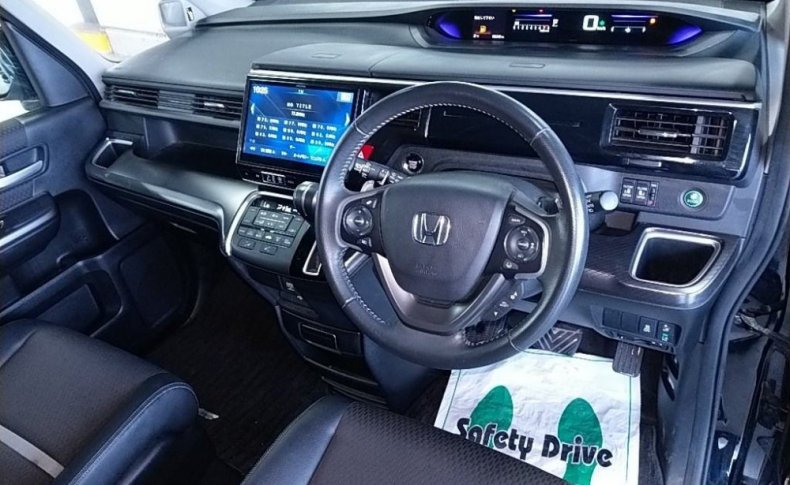HONDA STEPWGN SPADA COOL SPIRIT 2017